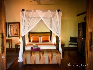 Ihlozi Bush Lodge - Hluhluwe - 2