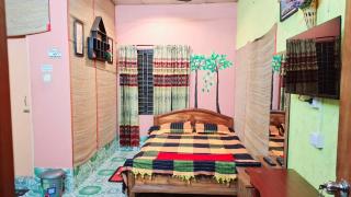 GREEN LEAF GUEST HOUSE - 1