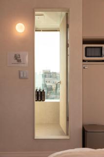 Hongdae #Maru Yeonnam 3 # Cafe Street # Yeontral Park # Comfort # New - 1