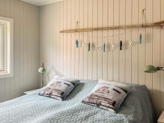 4 person holiday home in ALSVÅG - 1