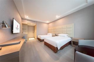 Rezen Select Shanghai International Resort - 3