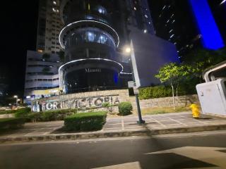 L1 Twin Bed Staycation in Bonifacio Global City - Manila - 5