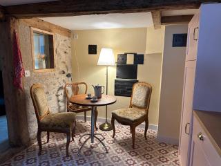 Historic Swiss Room mit Garten - 3
