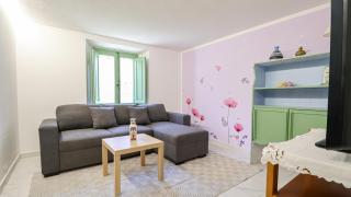 COZY MOUNTAIN RETREAT - with Garden, Wi-Fi - 8