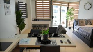 Dominiks quite and Elegant Studio Ocean View Pool at Tambuli Resort High Floor - Maribago - 1