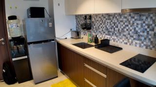 Dominiks Stylish Resort Gem Ocean View Pool Queen Bed at Tambuli 8 Floor Fast Wifi - Maribago - 7