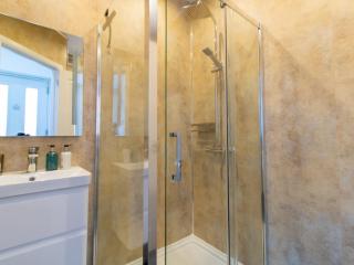 Pass the Keys Spacious 3-Bedroom Flat in the Heart of Jesmond - Heaton - 7