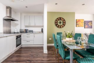 L1 City Stay, Netflix & Prime Location,Workspace - Liverpool - 8