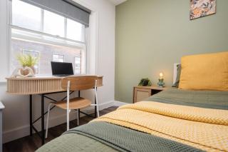 L1 City Stay, Netflix & Prime Location,Workspace - Liverpool - 6