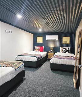 Hidden Haven Urban Oasis Fully insulated plus Air conditioning - Anafi - 8