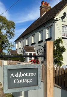 Ashbourne Cottage - Ringwood - 1