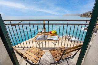 Eldorado,Romantic Seafront Getaway - Manarola - 0