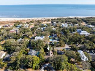 Simone Tranquilla - 2010 Bruce Drive - 9