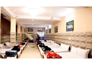 Tirupati Balaji Inn Bageshwar Dham - Basāri - 8