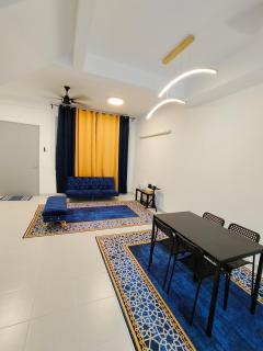 ANGGERIK LAZURI Guest House & Homestay - 2