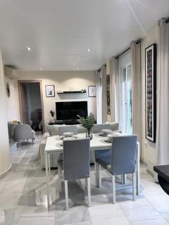 Luxury town House with private garden in Duquesa - San Luis de Sabinillas - 9