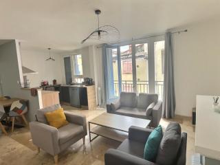 Appartement Elégant De 3 Chambres, Près De La Gare - Carcassonne - 0