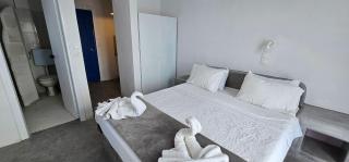 Hotel Pleasure Black Beach Perissa Santorini - Perissa - 4