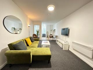 Chic, Comfy Studio with Netflix - Ilkeston - 3