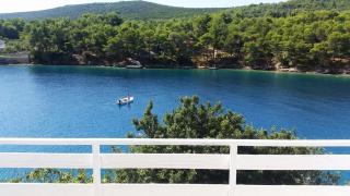 Holiday House Jagoda -First Row to the Sea Brbinj - Brbinj - 0