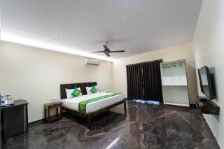 Treebo Grand Royale Eco Residency with Pool - 2