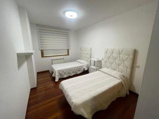 CRUZAS LA CALLE Y ESTAS EN LA PLAYA - 5