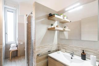 Duomo 10 minuti Family House 5 pax balcone wifi - Milan - 2
