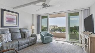 Anchorage Resort Siesta Key 6th Floor 2 bedroom Condo Beach Access 0890 - 3