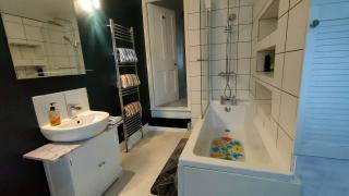 Comfortable Home Away From Home - Gillingham - 9