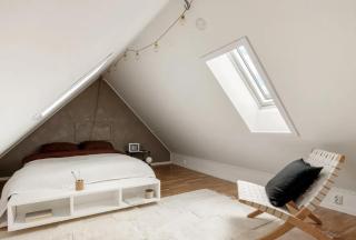 Central Loft Apartment - 7