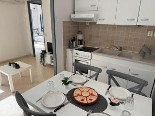Sol-y-Days Goelette, Agréable appartement en RDC avec parking, proche du centre-ville et de la plage - Le Grau-du-Roi - 4