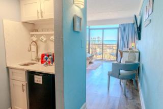 Oceanfront Suite Grande Cayman 124 - Myrtle Beach - 5