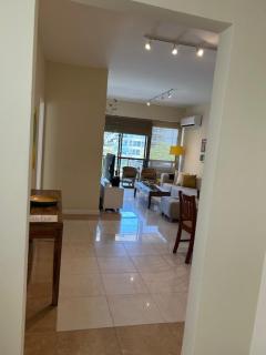 Amplo Apartamento de 3 quartos na Barra da Tijuca, pertinho da praia, super bem decorado e equipado, limpíssimo, cheiroso, novinho, com suíte, lavabo, varandão, piscina, portaria 24 horas, perto de bares e restaurantes - Rio de Janeiro - 5