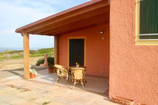 Salina Holiday Home studio flat - 9