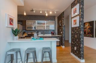 Artsy Retreat Condo 30day min w WiFi AC Parking TV Furnished Rooftop 3455 - Nashville - 4