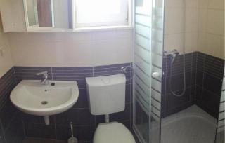 Cozy Apartment In Pirovac With Wifi - 1