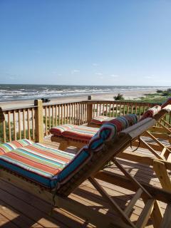 DayDreamer Beachfront w 7 Bedrooms - Gilchrist - 2