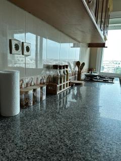 Bright and Cozy Guest Room with Stunning Views - 5 mins to Beach! - Tangeri - 7