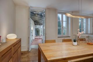 Bedroom 1 - Elegance & Comfort - COLIVING Historic House - 2