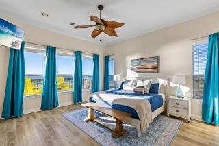 Sea Height Spacious 4BR Getaway! Gulf Views & Gameroom Fun - 7