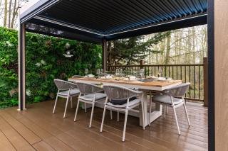 Tree House - Luxury Riverside Escape! - Bedford - 3
