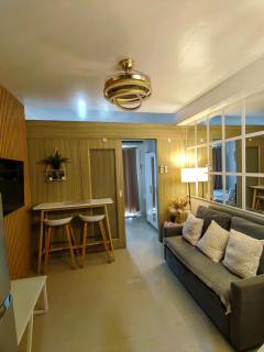 Mk Luxury Vacation - Manila - 1
