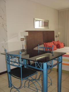 Apartamento en Cetro Real Condominium & Suites - Rosario - 2