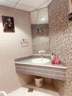 Ocean View Luxurious Homes - Ajman - 4