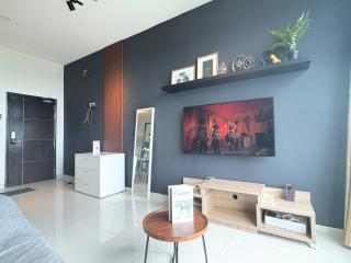 D'Summit Suite by Luxecocoo CK Kempas Setia Tropika - Kempas - 8