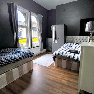 Modern home in heart of Middlesbrough town - 2