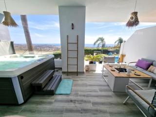 Jacuzzi privado para escapadas romanticas - Mijas Costa - 0