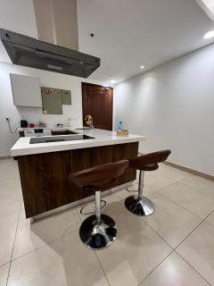 Gold Crest Mall & Residency Premium Apartments With Al-Fatah Store & Shopping Mall - Lahore - 1