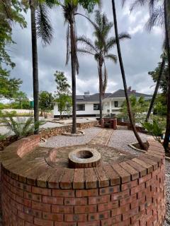 Lux on Windermere 4 Bedroom House - 2