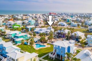 Beachside Bliss Golf Cart Included PLUS Garage Game Room 5868 - 4